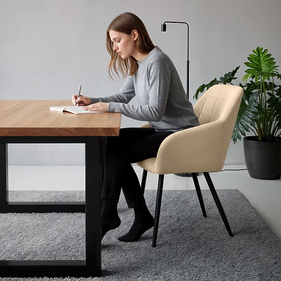 4x Kárpitozott szék négyzetes tűzéssel Bézs LUXANO Fekete lábak