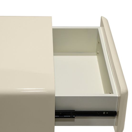 Éjjeliszekrény fiókkal Blush, krémfehér, fényes, ívelt forma