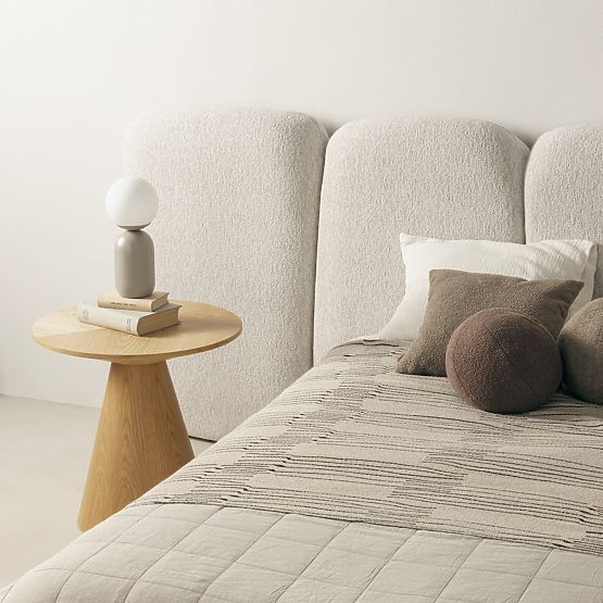 Kárpitozott Fencee ágy 160x200 cm, ráccsal, lekerekített, világos bézs