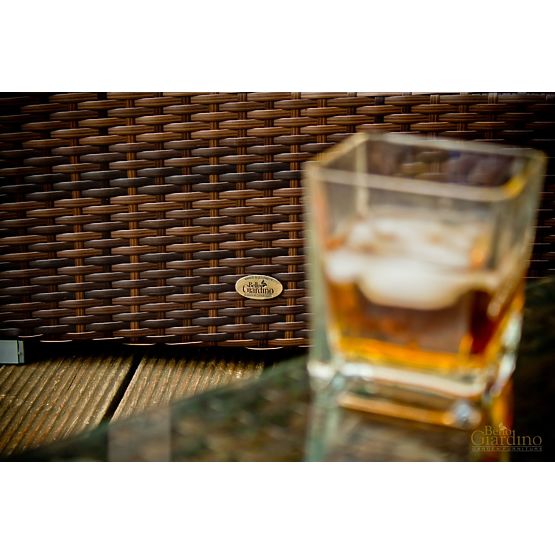 Kerti puff technorattanból