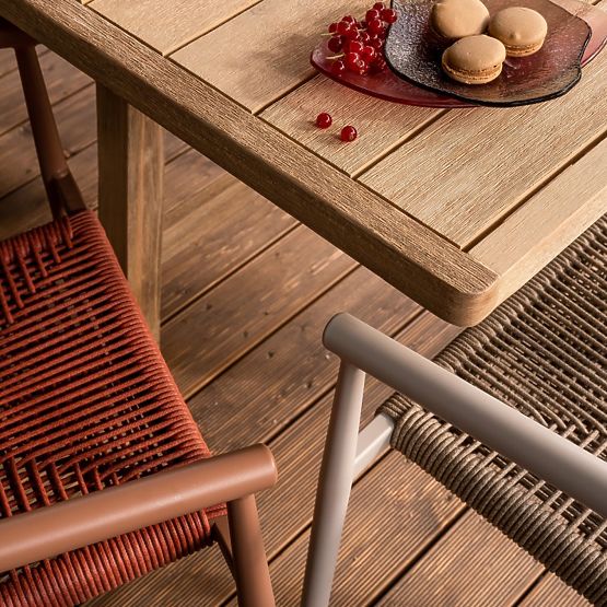 Kihúzható Castello kerti asztal, 200-295 cm, teak megjelenés, FSC akácfa