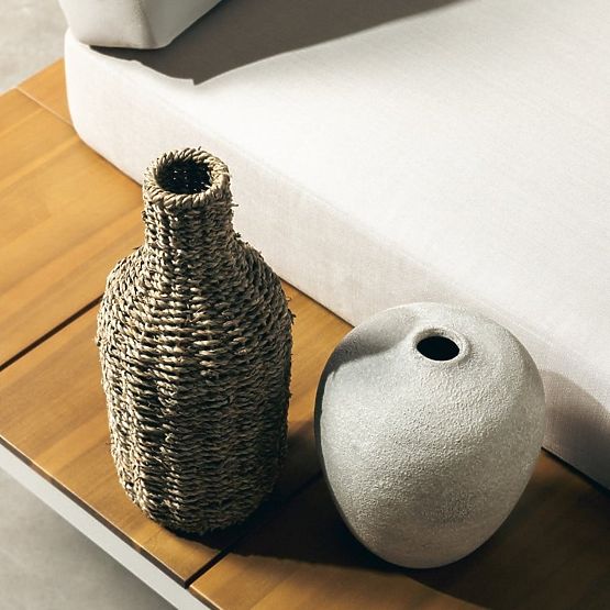 Porticato kerti sarokkanapé asztallal, FSC akácfa, teak megjelenés, világos bézs