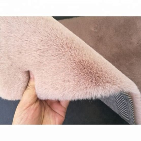 Rabbit Új selyemszőnyeg - rózsaszín