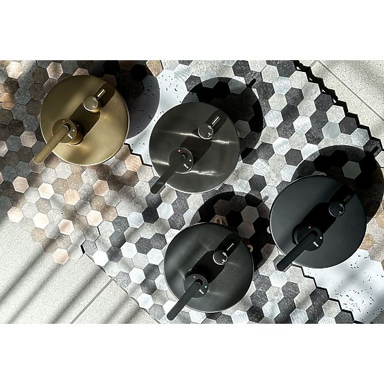 Rea Ontario Fekete Beépíthető Zuhanykészlet + BOX