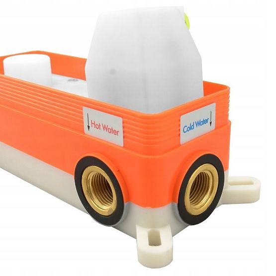 Rejtett fürdőkád csaptelep Rea Lungo Réz + Doboz