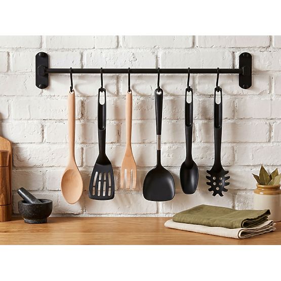 SIVAS fekete konyhai és fürdőszobai reling