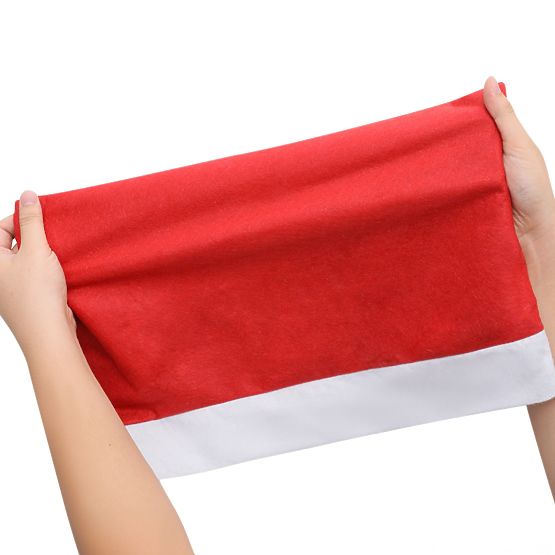 Szék huzat Mikulás sapka formájában 2 db