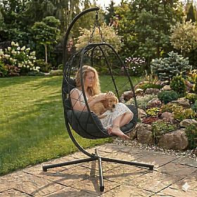 Szabadon álló függő kerti hintaszék kokon 120 kg-ig párnákkal fekete MultiGarden